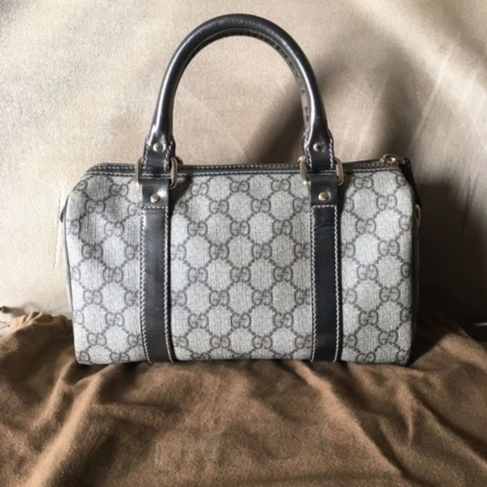 Authenticated Gucci Gray and Black Monogram Bag with dust bag - Picture 2 of 11